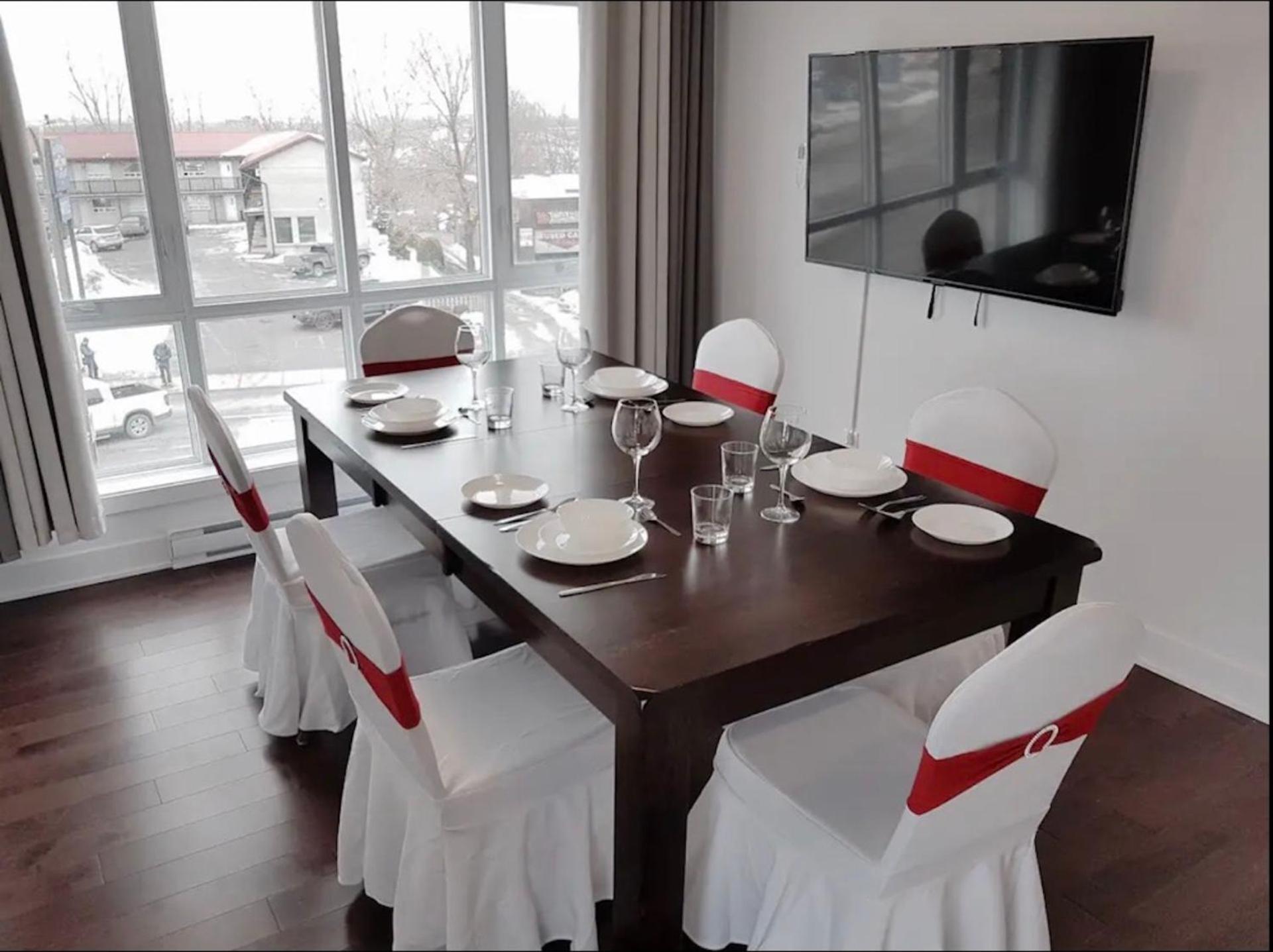 Le Bijou Airhome One Or Two Bedroom Suite Montréal Dış mekan fotoğraf